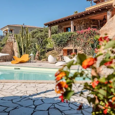 Garden - Shared Pool & Designer Interiors Апартаменти Ольбія